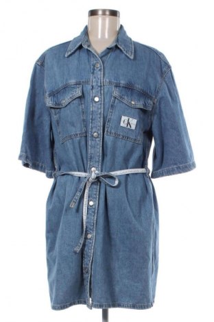 Рокля Calvin Klein Jeans, Размер S, Цвят Син, Цена 89,00 лв.