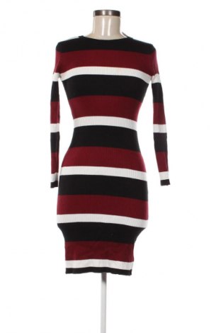 Sukienka Cherry Koko, Rozmiar M, Kolor Kolorowy, Cena 59,99 zł