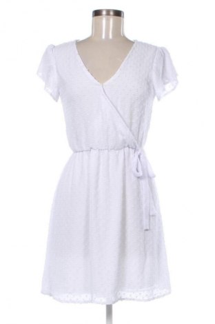Рокля Cropp, Размер XS, Цвят Бял, Цена 47,85 лв.