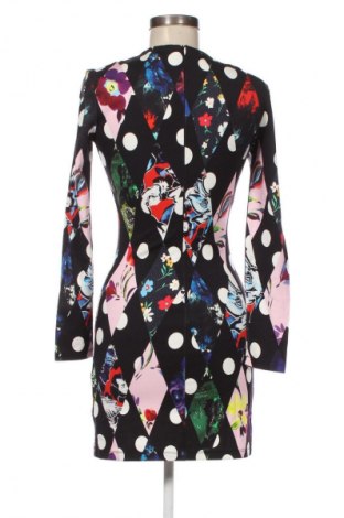 Рокля Desigual, Размер M, Цвят Многоцветен, Цена 189,99 лв.