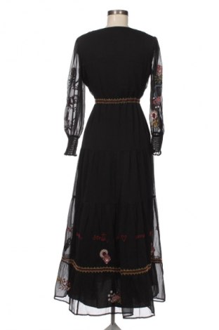 Šaty  Desigual, Velikost M, Barva Vícebarevné, Cena  2 849,00 Kč