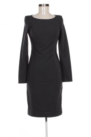 Рокля Escada, Размер XS, Цвят Сив, Цена 269,99 лв.