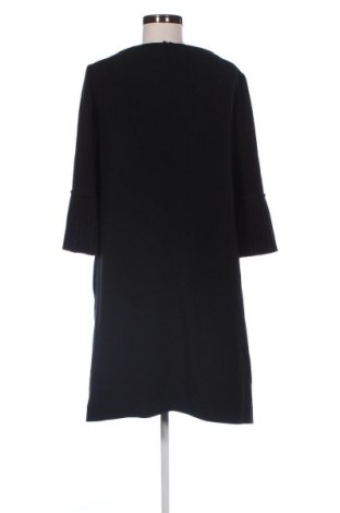 Ruha Escada, Méret M, Szín Fekete, Ár 144 557 Ft