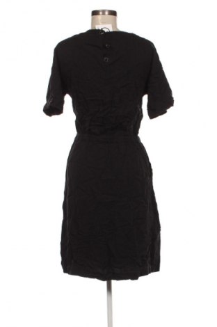Sukienka Esprit, Rozmiar M, Kolor Czarny, Cena 60,99 zł