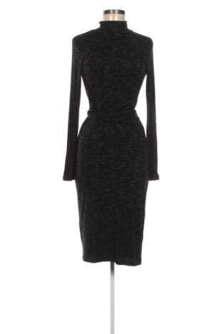 Šaty  F&F, Velikost M, Barva Vícebarevné, Cena  495,00 Kč