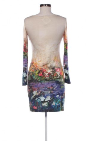 Рокля Favab, Размер M, Цвят Многоцветен, Цена 39,10 лв.