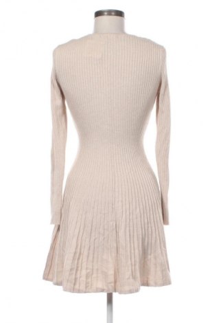 Рокля Fb Sister, Размер M, Цвят Бежов, Цена 19,99 лв.