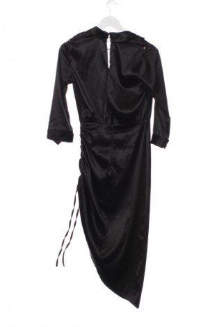 Ruha Foggi, Méret M, Szín Fekete, Ár 11 642 Ft