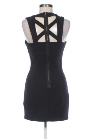 Рокля Forever 21, Размер M, Цвят Черен, Цена 27,00 лв.