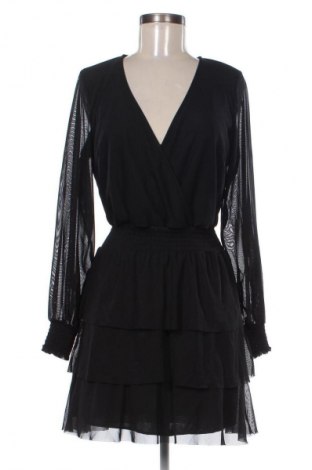 Kleid Gina Tricot, Größe M, Farbe Schwarz, Preis 13,80 €