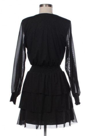 Kleid Gina Tricot, Größe M, Farbe Schwarz, Preis 13,80 €