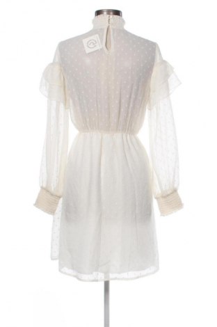 Рокля Gina Tricot, Размер S, Цвят Екрю, Цена 27,00 лв.