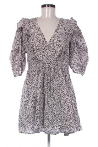 Рокля H&M, Размер M, Цвят Многоцветен, Цена 39,00 лв.