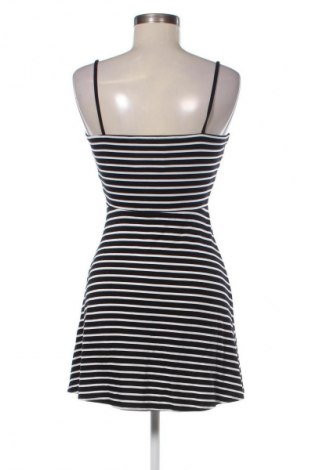 Kleid H&M, Größe M, Farbe Mehrfarbig, Preis € 19,95