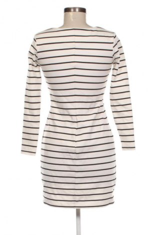 Рокля H&M, Размер S, Цвят Многоцветен, Цена 14,99 лв.