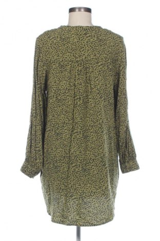 Рокля H&M, Размер S, Цвят Многоцветен, Цена 39,14 лв.