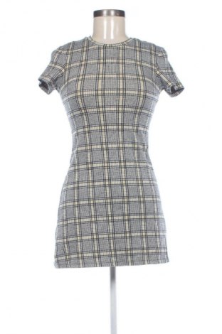 Рокля H&M, Размер XS, Цвят Многоцветен, Цена 39,14 лв.