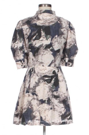 Šaty  H&M, Veľkosť M, Farba Viacfarebná, Cena  20,02 €