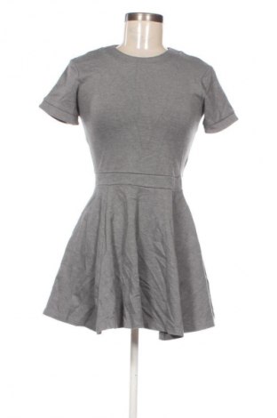 Kleid H&M, Größe XS, Farbe Grau, Preis € 8,99