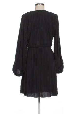 Šaty  H&M, Veľkosť L, Farba Čierna, Cena  8,95 €