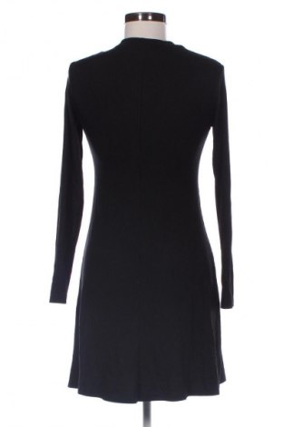 Рокля H&M Divided, Размер S, Цвят Черен, Цена 39,14 лв.