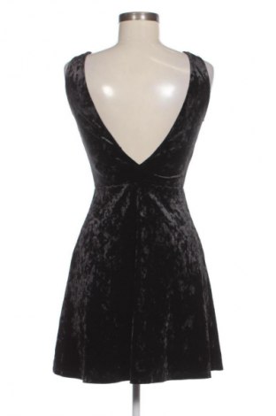 Sukienka H&M Divided, Rozmiar S, Kolor Czarny, Cena 26,99 zł