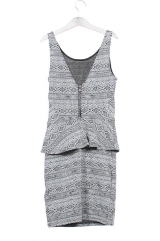 Šaty  H&M Divided, Velikost XS, Barva Vícebarevné, Cena  219,00 Kč