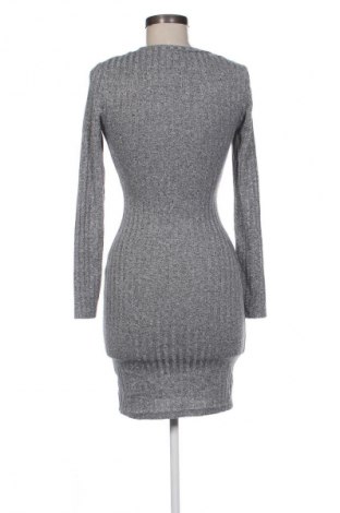 Kleid H&M Divided, Größe S, Farbe Mehrfarbig, Preis € 6,99