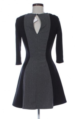 Šaty  H&M Divided, Veľkosť S, Farba Viacfarebná, Cena  5,95 €