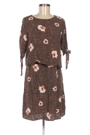 Šaty  H&M Mama, Velikost M, Barva Vícebarevné, Cena  495,00 Kč