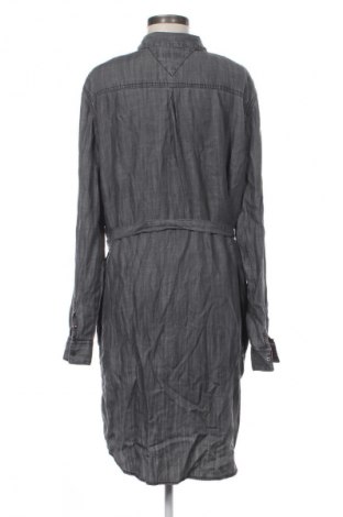 Kleid Hilfiger Denim, Größe L, Farbe Grau, Preis 45,99 €