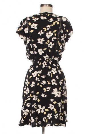 Рокля Ichi, Размер XS, Цвят Многоцветен, Цена 109,99 лв.