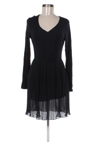 Рокля Intimissimi, Размер L, Цвят Черен, Цена 39,03 лв.