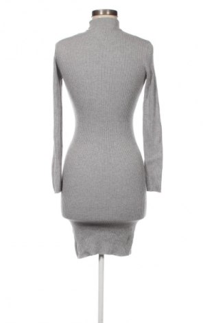 Kleid Jennyfer, Größe S, Farbe Grau, Preis 6,99 €