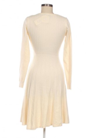 Рокля Lab, Размер M, Цвят Екрю, Цена 108,00 лв.