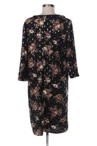 Рокля Lola & Liza, Размер L, Цвят Многоцветен, Цена 48,00 лв.