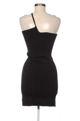 Рокля Mango, Размер M, Цвят Черен, Цена 14,99 лв.