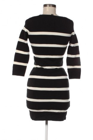 Kleid Mango, Größe M, Farbe Mehrfarbig, Preis 10,99 €