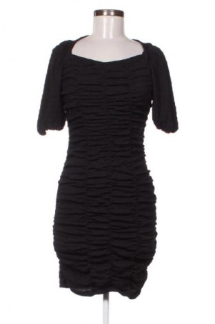 Рокля Mohito, Размер XL, Цвят Черен, Цена 39,00 лв.