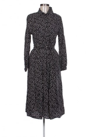 Рокля Monki, Размер M, Цвят Многоцветен, Цена 47,88 лв.