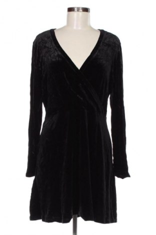 Kleid Monki, Größe L, Farbe Schwarz, Preis € 10,99