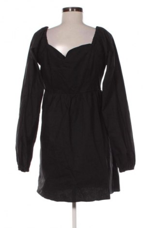 Sukienka NA-KD, Rozmiar M, Kolor Czarny, Cena 248,00 zł