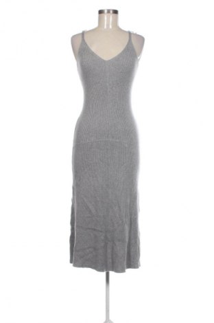 Ruha NORM-CORE, Méret M, Szín Szürke, Ár 8 559 Ft