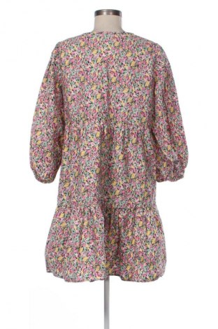 Šaty  New Look, Velikost L, Barva Vícebarevné, Cena  495,00 Kč