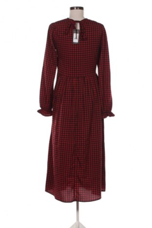 Рокля New Look, Размер S, Цвят Многоцветен, Цена 62,00 лв.