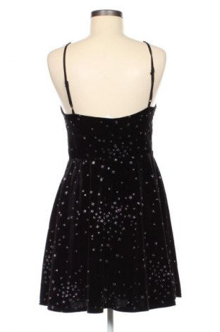 Kleid New Look, Größe XL, Farbe Schwarz, Preis 19,97 €