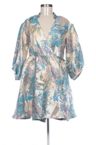 Kleid Noella, Größe M, Farbe Mehrfarbig, Preis 20,03 €