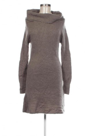 Sukienka Pois, Rozmiar M, Kolor Zielony, Cena 60,99 zł