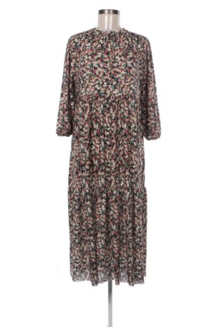 Рокля Pull&Bear, Размер L, Цвят Многоцветен, Цена 39,00 лв.
