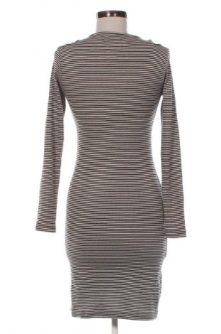 Šaty  Reserved, Velikost L, Barva Vícebarevné, Cena  494,00 Kč